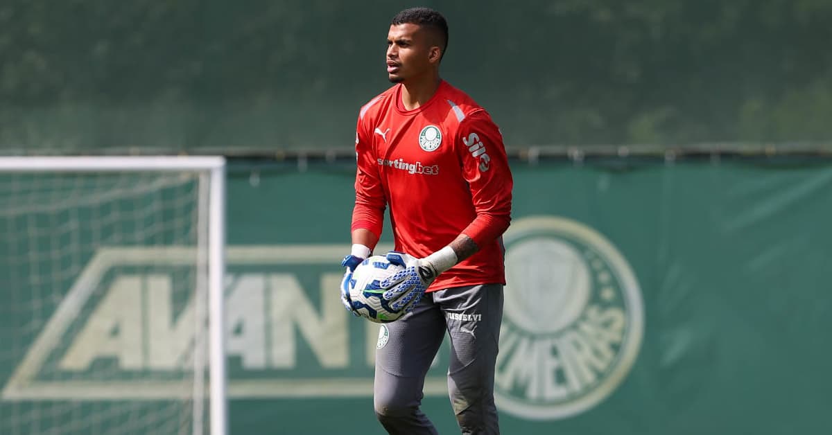 Palmeiras segue preparação para enfrentar o Corinthians; Felipe Anderson avança na recuperação