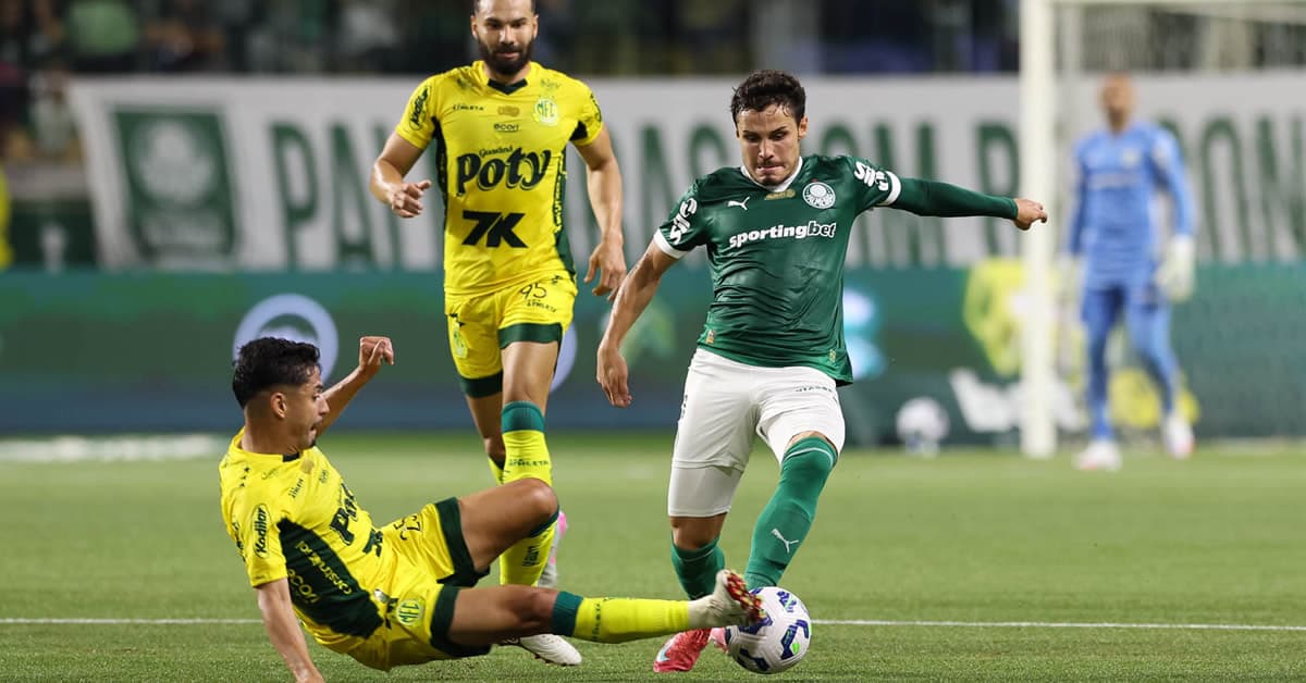Palmeiras cede o empate ao Mirassol e segue um mandante medíocre no Brasileirão