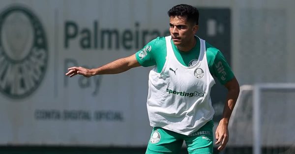 Com a cabeça no Flamengo, Palmeiras enfrenta o Grêmio pelo Brasileirão