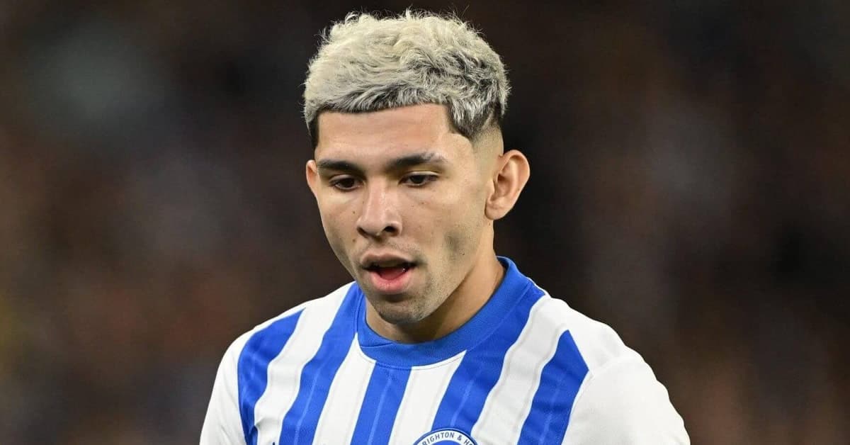 Palmeiras tem interesse em Enciso, meia-atacante que atua na Inglaterra