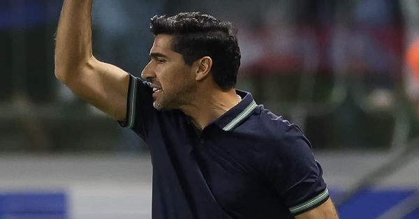 Abel comenta chegada de reforços e avisa que Carlos Miguel está no fim da fila