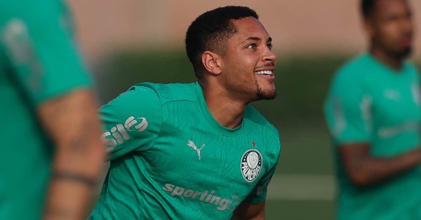 Eleição 2025: qual foi o melhor jogador do Palmeiras no ano? Vote