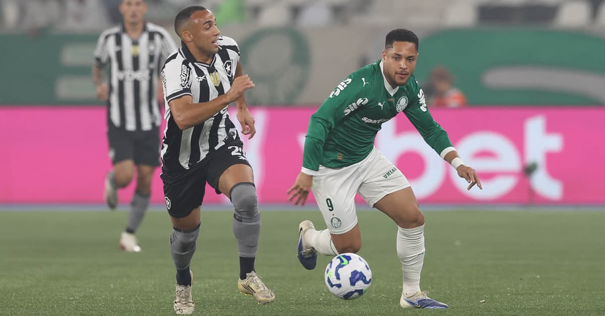 Qual era a pontuação do Palmeiras após 18 jogos nos últimos Brasileiros?