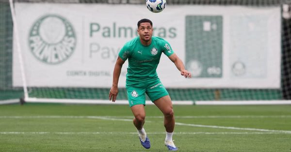 Palmeiras encerra preparação para enfrentar o Corinthians; veja provável escalação