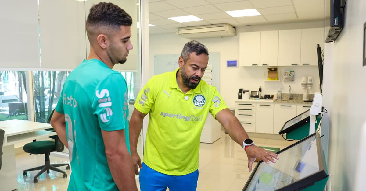 Andreas Pereira elogia estrutura do Palmeiras: "Pode se comparar com a elite do mundo"