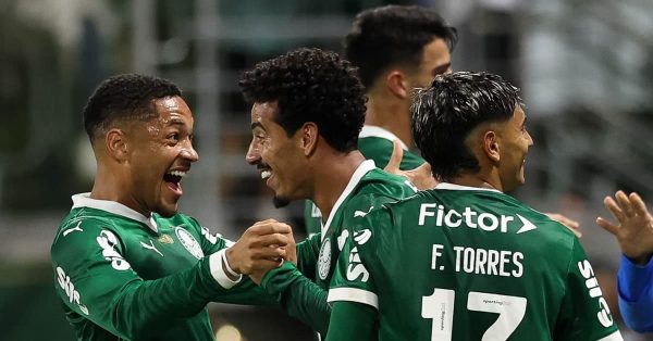 Notas de Palmeiras 4 x 1 Internacional