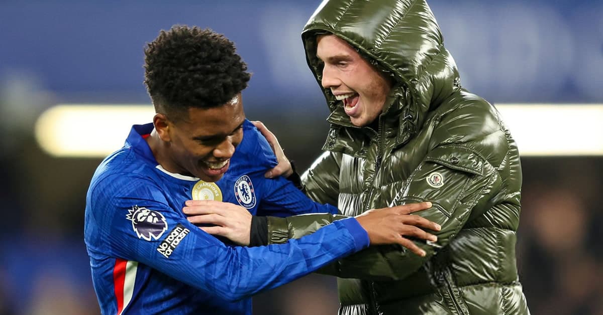Estêvão decide jogo contra o Liverpool no último minuto; veja o gol