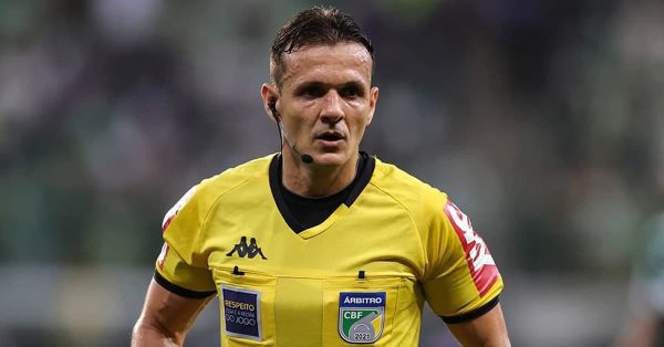 CBF divulga áudio dos lances reclamados pelo Palmeiras; VAR brigou com a imagem