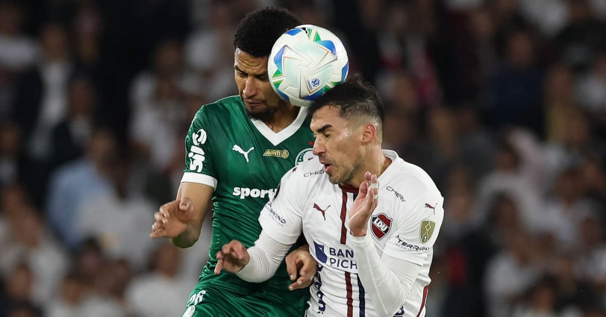 Vídeo: melhores momentos de LDU 3 x 0 Palmeiras