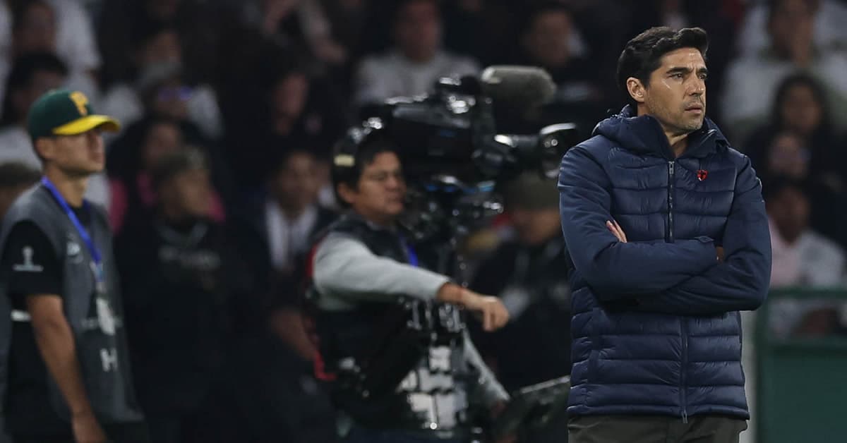 Abel vê derrota justa em Quito e tenta não jogar a toalha: "90 minutos no Allianz é muito tempo"