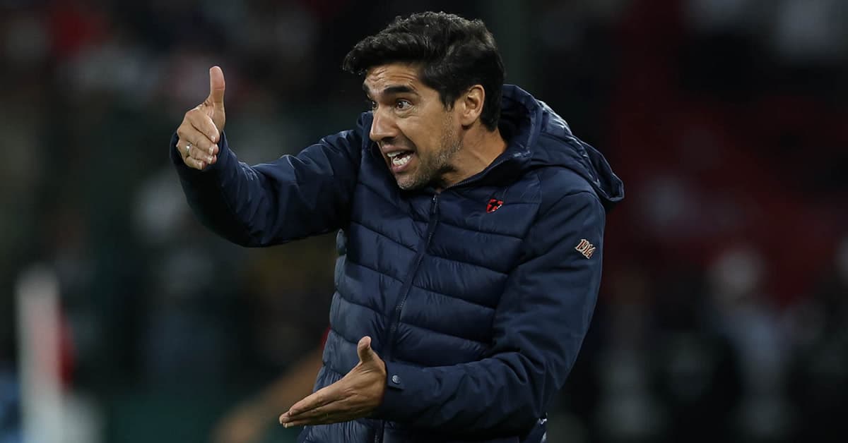 Abel revela lesão de Aníbal Moreno e explica alterações que fez contra a LDU