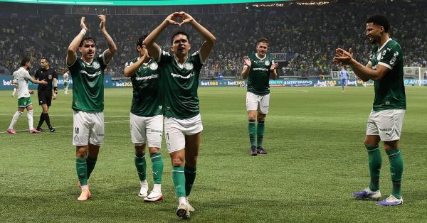 Bruno Rodrigues volta a marcar após dois anos e Abel destaca perseverança do atacante