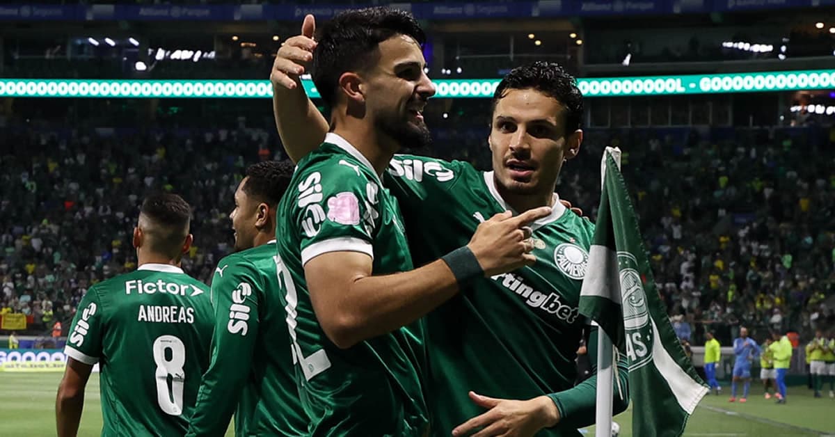 Qual era a pontuação do Palmeiras após 24 jogos nos últimos Brasileiros?