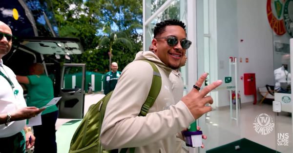 Vídeo: veja como foi a viagem do Palmeiras ao Equador