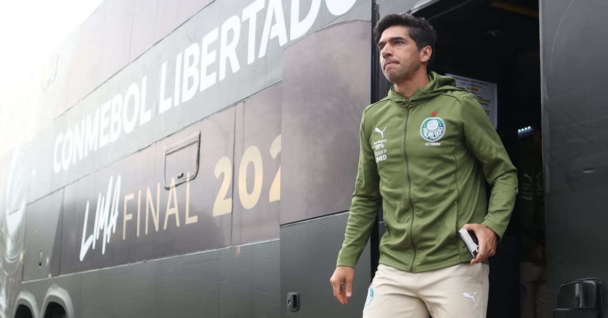 Palmeiras chega em Lima para a final da Libertadores