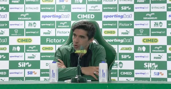 Vídeo: coletiva do Abel após vitória sobre o Santos