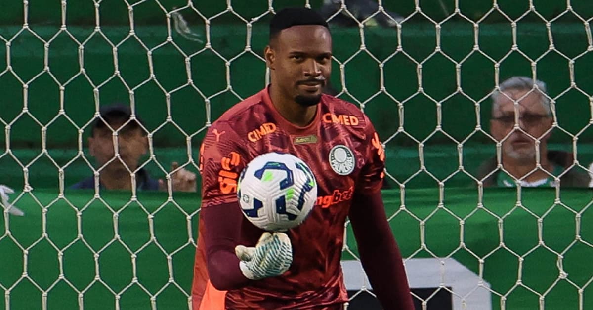 Carlos Miguel destaca força do elenco e comenta boa atuação contra o Juventude