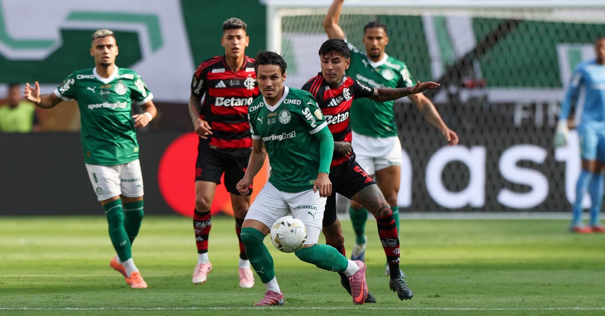 Palmeiras joga mal, é prejudicado pelo apito e fica com o vice da Libertadores