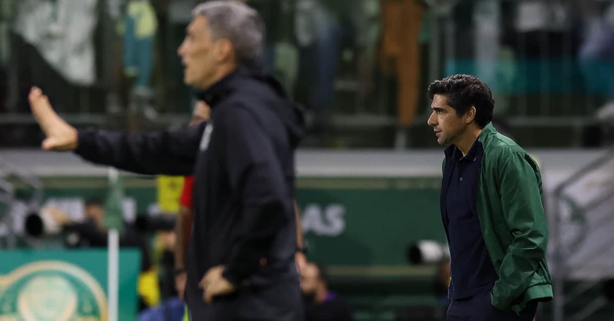 Abel vê vitória merecida sobre o Santos e aprova Raphael Veiga de volante: "Me surpreendeu"