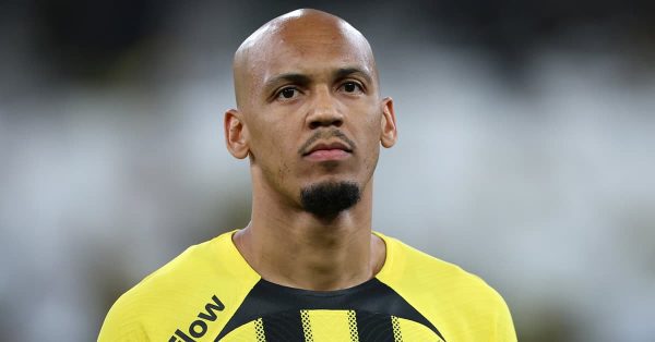 Palmeiras faz consulta por Fabinho mas negociação não evolui