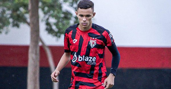 Palmeiras toma chapéu do Botafogo SAF por reforço para a base