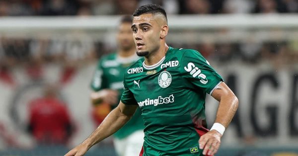 Absurdo: TJD-SP tem pressa para suspender Andreas Pereira por episódio no Derby