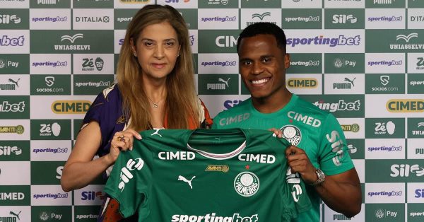 Arias é apresentado e explica escolha pelo Palmeiras: “Potência no mundo”