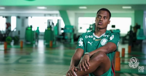 Vídeo: Arias fala à TV Palmeiras