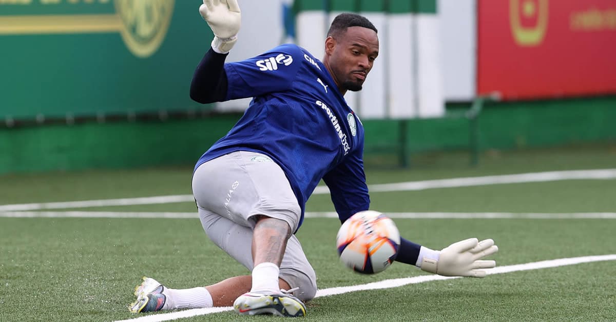 Palmeiras faz treino tático para enfrentar o São Paulo; veja possível escalação