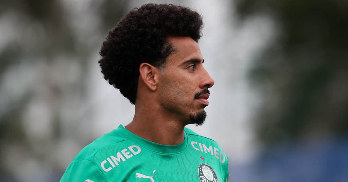 Lucas Evangelista comenta período afastado por lesão e projeta clássico: "Não se joga, se ganha"