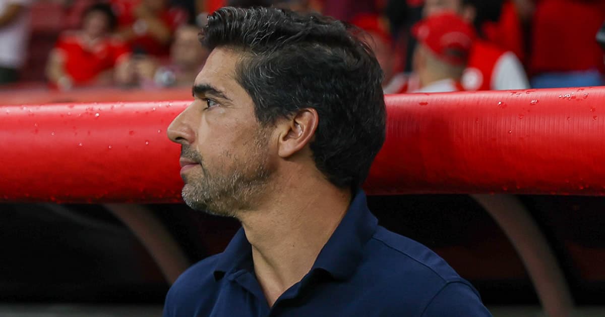 Abel manda recado à Globo após vitória do Palmeiras e apresentador responde