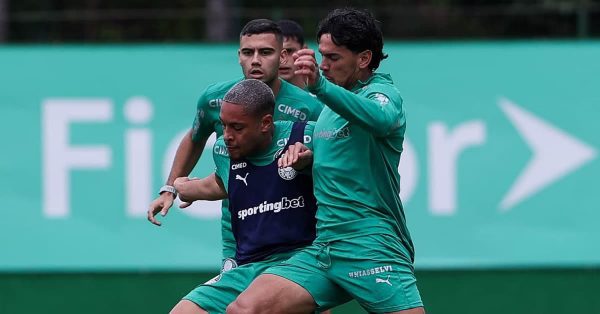 Palmeiras enfrenta o Vitória em busca da primeira vitória no Brasileirão