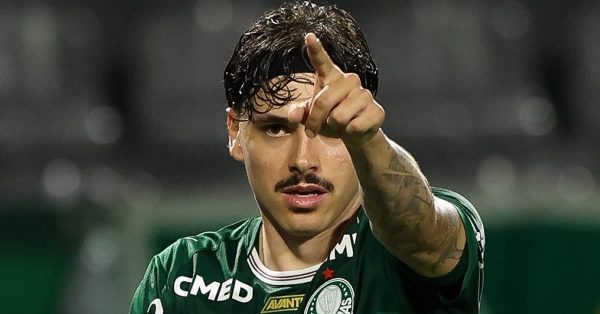 Maurício fala em se firmar no Palmeiras e comenta interesse em Arias: “Muito qualificado”