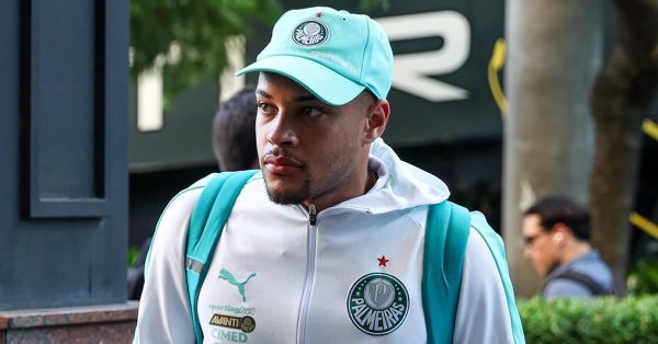 Vídeo: veja como foi a viagem do Palmeiras a Porto Alegre