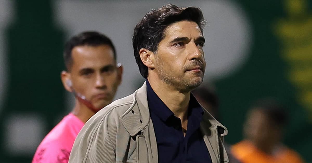 Abel explica Vitor Roque no banco e vê final em aberto: "Nosso adversário já mostrou qualidade"