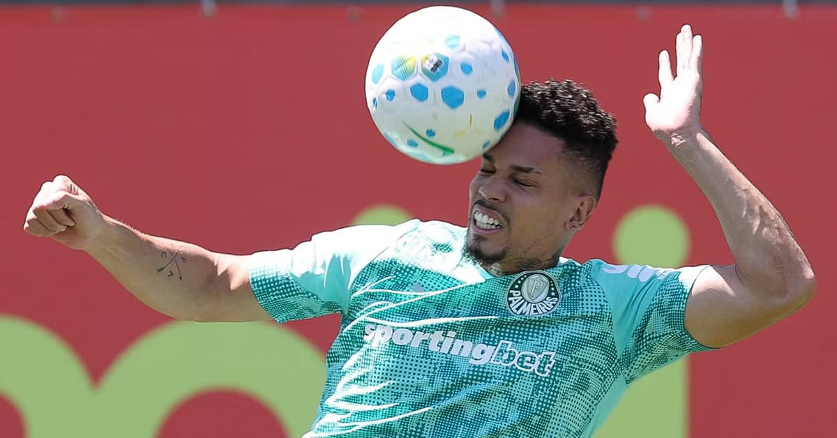 Paulinho tem nova previsão para voltar a defender o Palmeiras