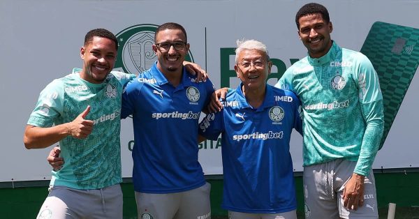 Palmeiras faz treino tático para enfrentar o Mirassol; Murilo e Vitor Roque vão a campo