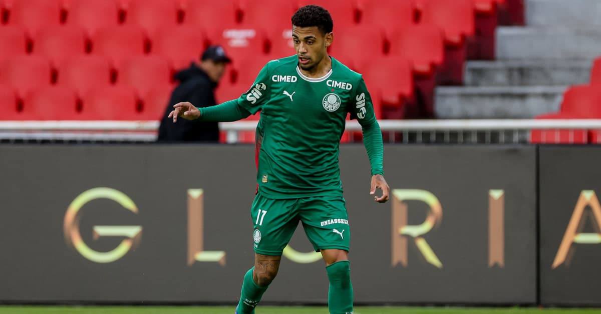 Palmeiras tem 3 expulsos, leva a virada e cai na Libertadores Sub-20; técnico deixa o clube