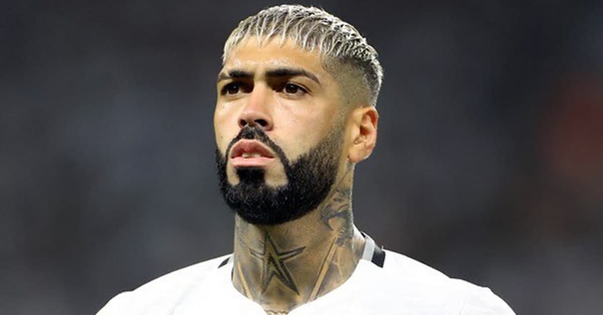 Palmeiras monitora situação de Alexander Barboza; Cruzeiro também tem interesse