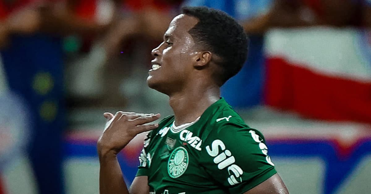 Palmeiras vence o Bahia em Salvador e abre vantagem na liderança do Brasileirão