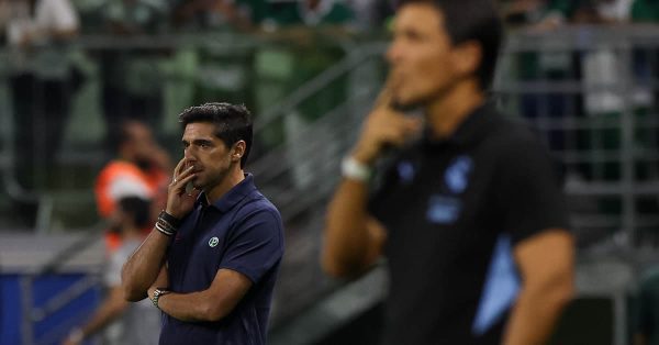 Abel comenta atuação do Palmeiras e não define prazo para retornos de Vitor Roque e Paulinho