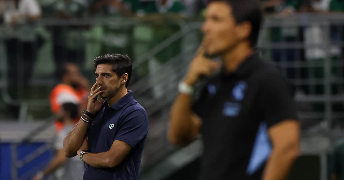 Abel comenta atuação do Palmeiras e não define prazo para retornos de Vitor Roque e Paulinho