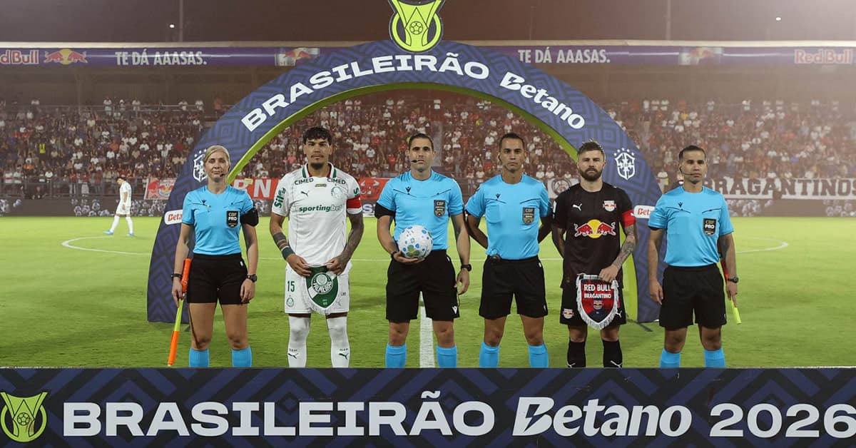 Qual era a pontuação do Palmeiras após 13 jogos nos últimos Brasileiros?