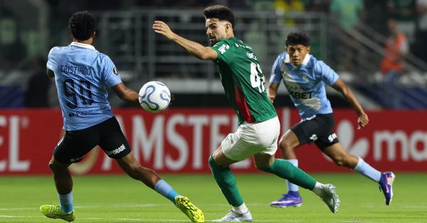 Notas de Palmeiras 2 x 1 Sporting Cristal