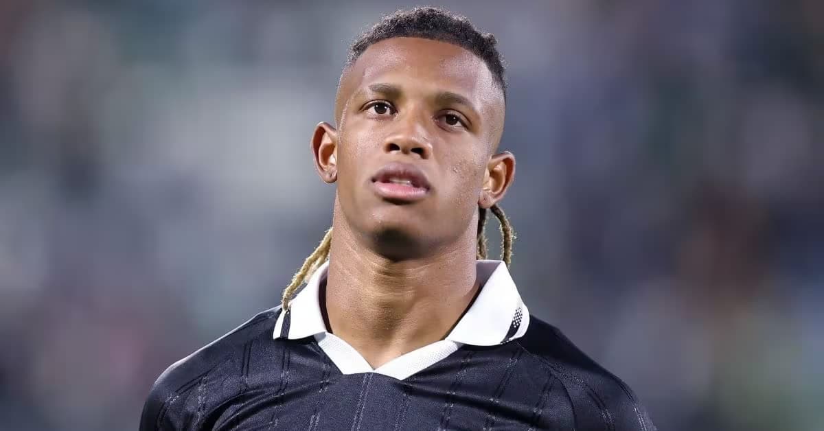 Danilo no Palmeiras? Leila Pereira desconversa sobre possibilidade