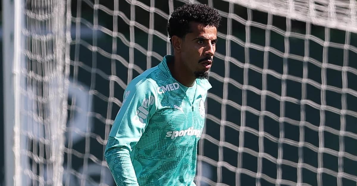 Lucas Evangelista valoriza vantagem mas pede seriedade ao Palmeiras: "Nada garantido"