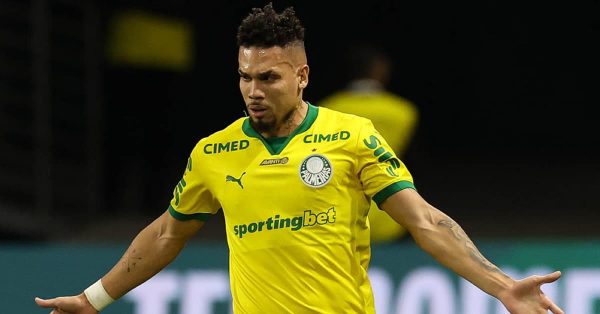 Com menos tempo de férias, Paulinho projeta titularidade após a Copa