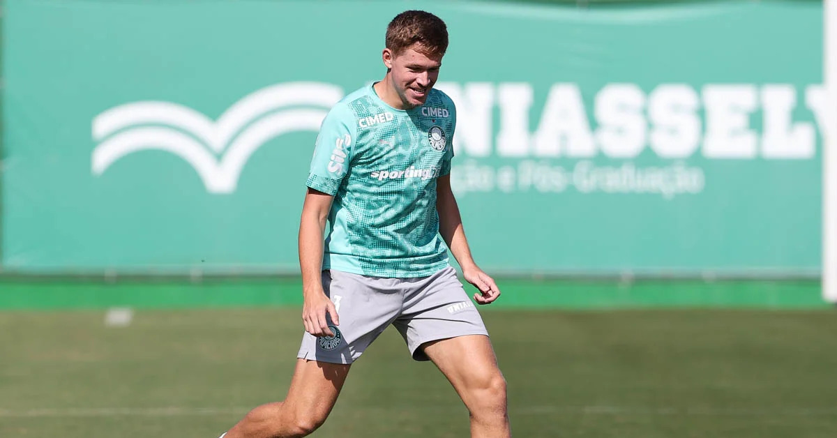 Palmeiras faz treino tático mirando jogo contra o Junior Barranquilla; Bruno Fuchs inicia transição