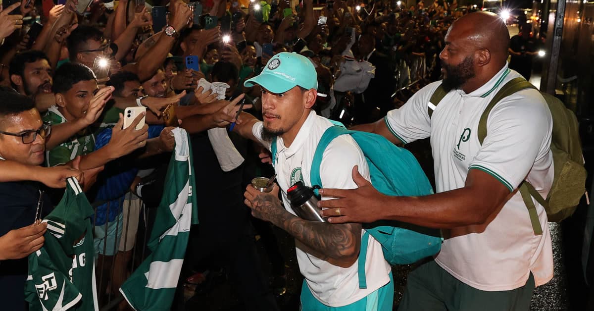 Vídeos: Palmeiras leva multidão às ruas de Belém