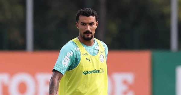 Jefté se vê em evolução no Palmeiras e projeta partida decisiva contra o Junior Barranquilla